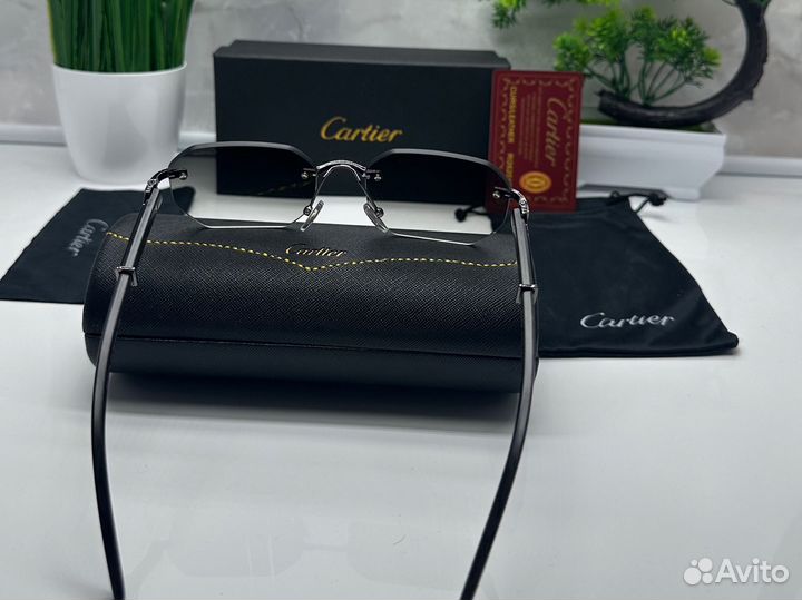 Солнцезащитные очки cartier
