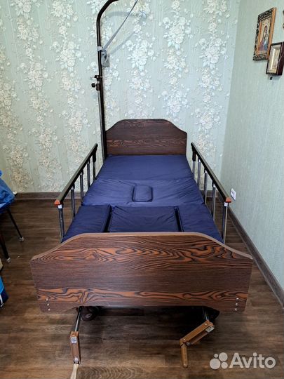 Медицинская кровать