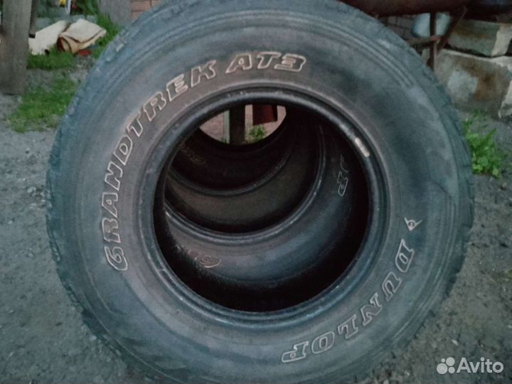 Dunlop Grandtrek AT3 265/70 R16