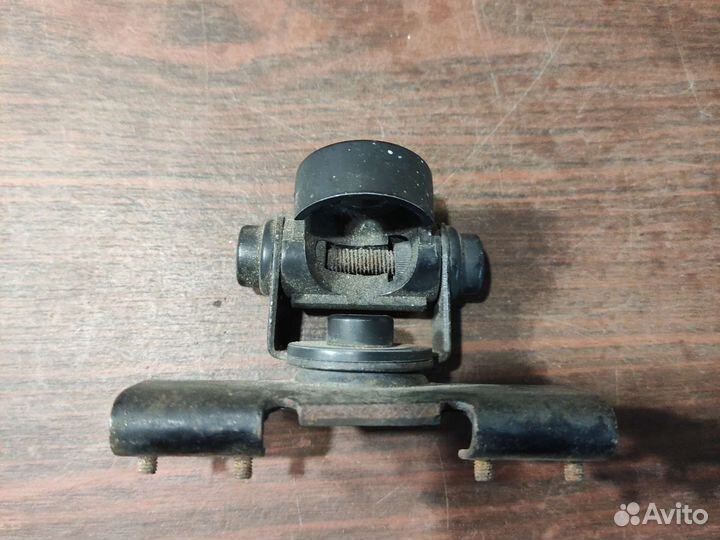 Кронштейн для антенны Си-Би