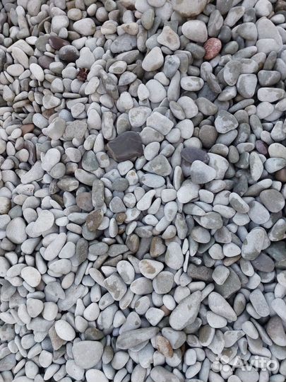 Декоративная галька (мелкие камушки 20-70 мм)