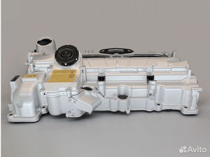 Алюминиевая клапанная крышка BMW 11127588412 новая