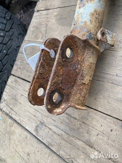 Амортизатор стойка передний Chery Indis S18D S18D