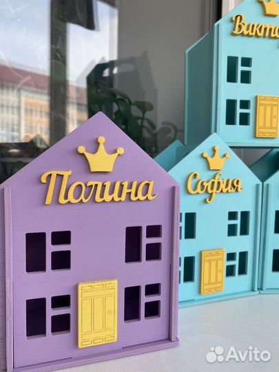 Карандашница домик