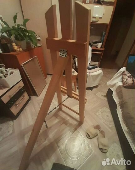 Мольберт художественный