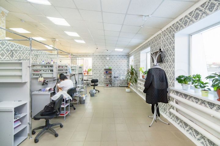 Продам офисное помещение, 215.6 м²