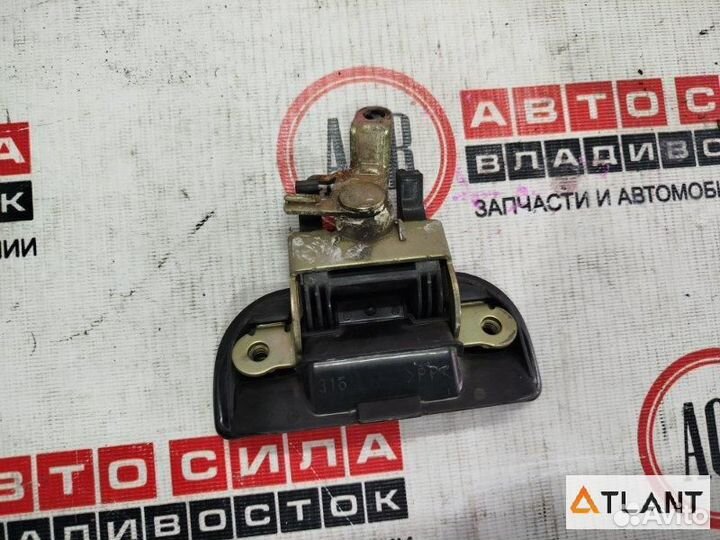 Ручка двери внешняя передний правый mazda bongo FR