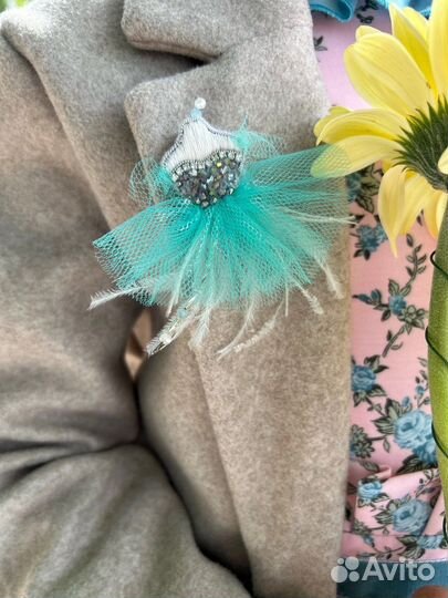 Брошь балерина