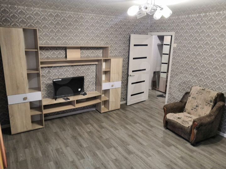 2-к. квартира, 64 м², 1/5 эт.
