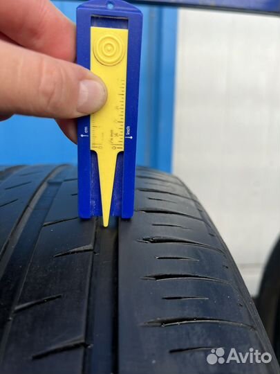 Continental ContiPremiumContact 6 275/40 R22