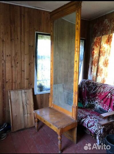 Трюмо с зеркалом старинное