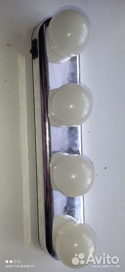 Лампа для зеркала