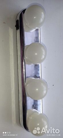 Лампа для зеркала