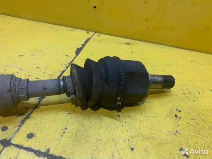 Привод передний левый Mitsubishi Galant рест. 1998