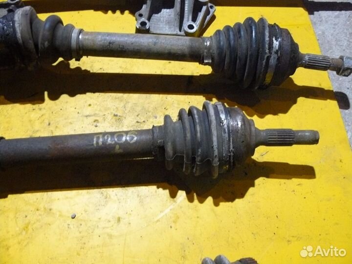 Приводной вал для Peugeot 206 1,4л 8v