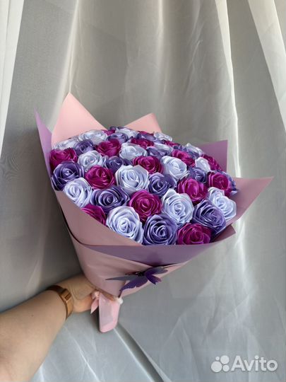 Букет из атласных лент,41 роза