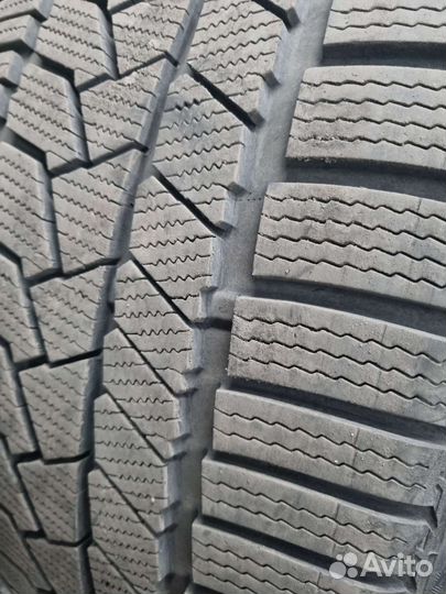 Continental ContiWinterContact TS 860S 265/35 R20