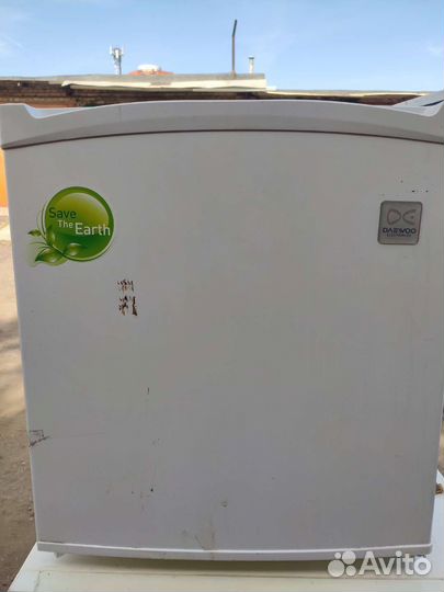 Холодильник бу маленький