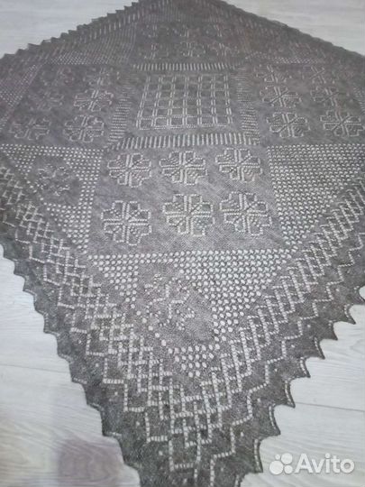 Шаль пуховая ручная работа