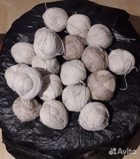 Клубки из овечьей шерсти