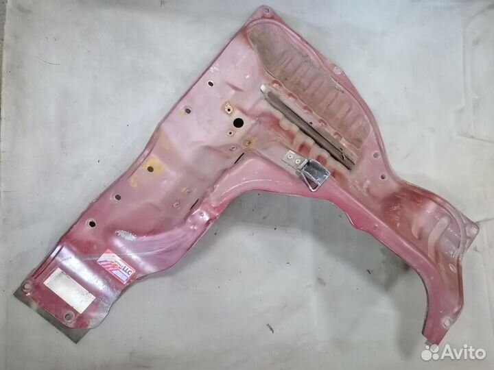 Кожух моторного отсека Toyota Lite Ace 1985-1991