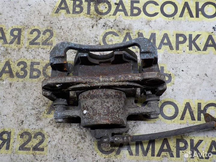 Суппорт передний левый Toyota Camry XV40 2006-2011