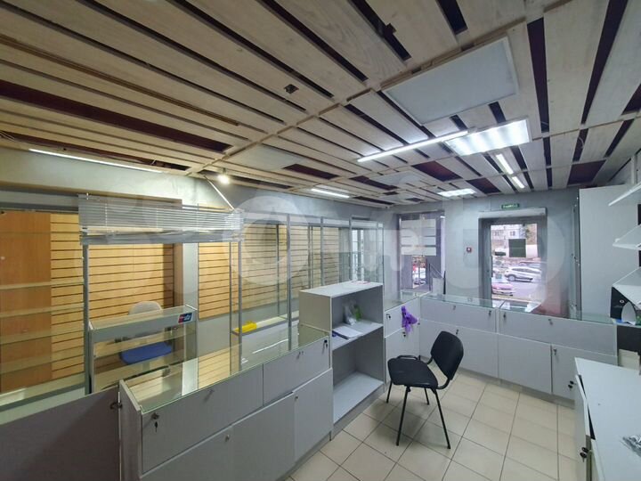 Коммерческое помещение 82 м²