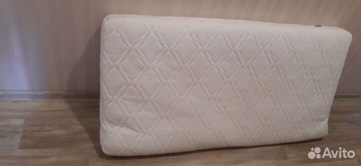 Кровать детская с матрасом