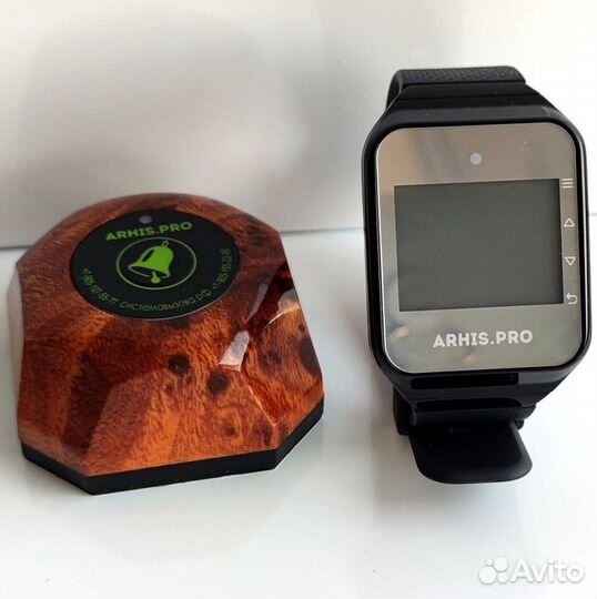 Кнопка вызова официанта с часами-пейджером