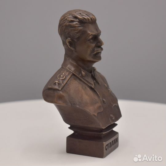 Бюст бронзовый 