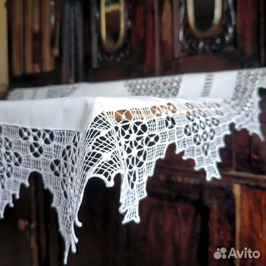 Старинная скатерть