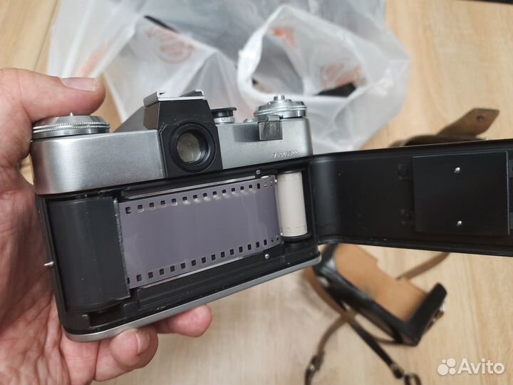 Пленочный фотоаппарат Зенит Е СССР