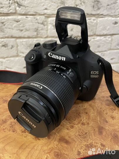 Зеркальный фотоаппарат