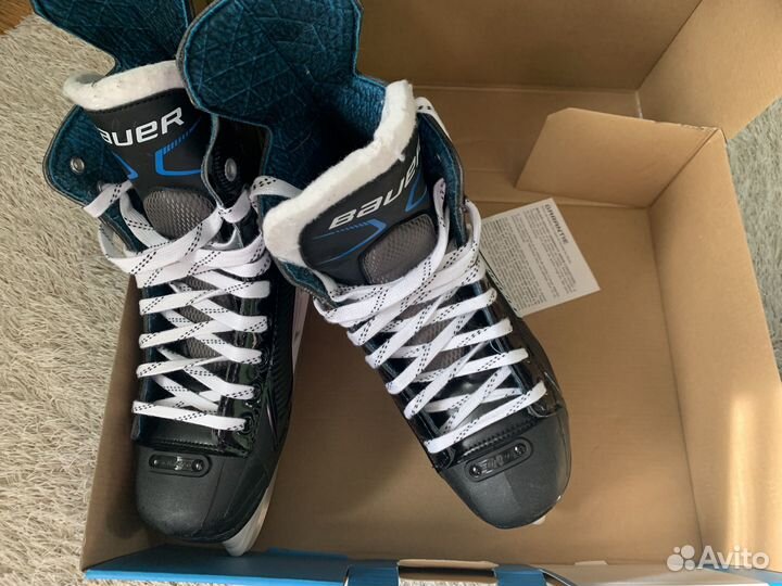 Хоккейные коньки Bauer 8