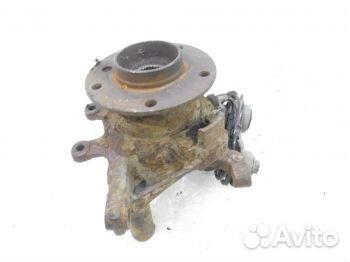 Кулак задний левый 33321090747