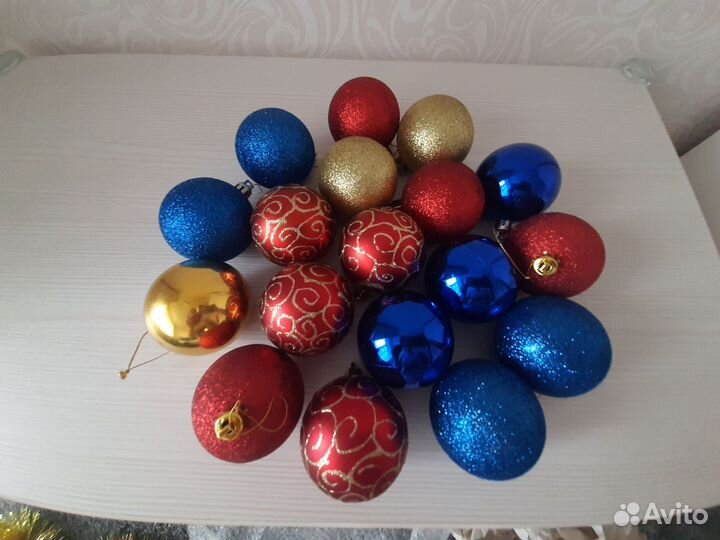 Гирлянда/звезда/мишура/ёлочные игрушки