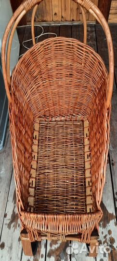 Сани зимние плетенные