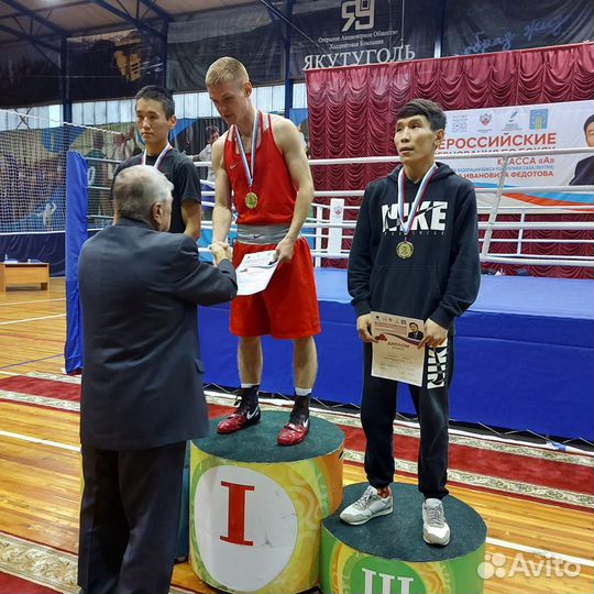 Тренер по боксу