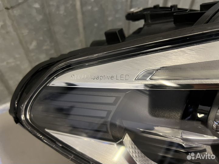 Фара правая BMW G30 LED adaptive