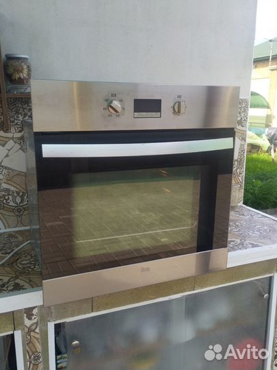 Духовой шкаф Teka HE 715