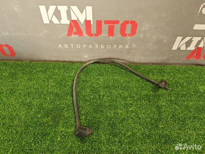 Форсунки омывателя лобового стекла Ford Focus 2