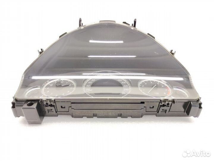 Панель приборов Mercedes-Benz E-Class W212 2011