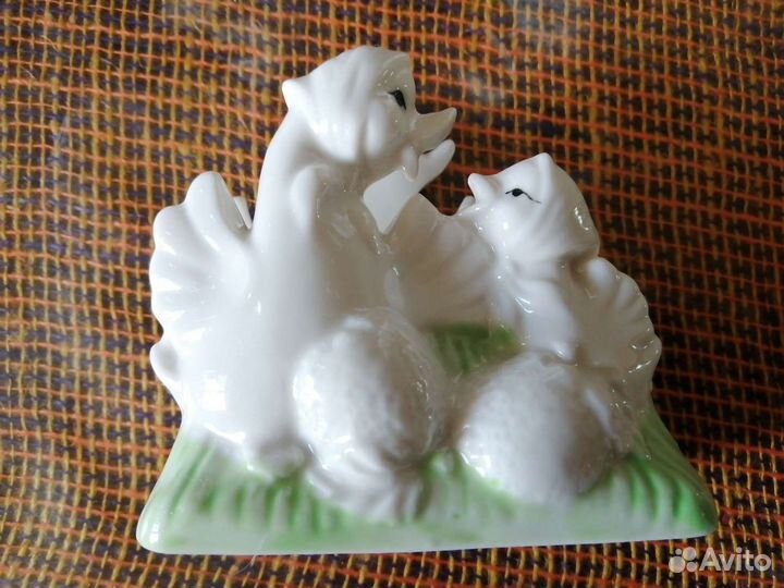 Набор солонка, перечница и салфетница