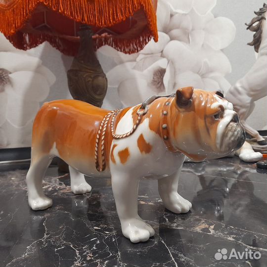 Статуэтка фарфор Английский бульдог