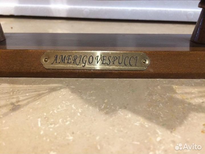 Модель корабля из дерева Amerigo Vespucci