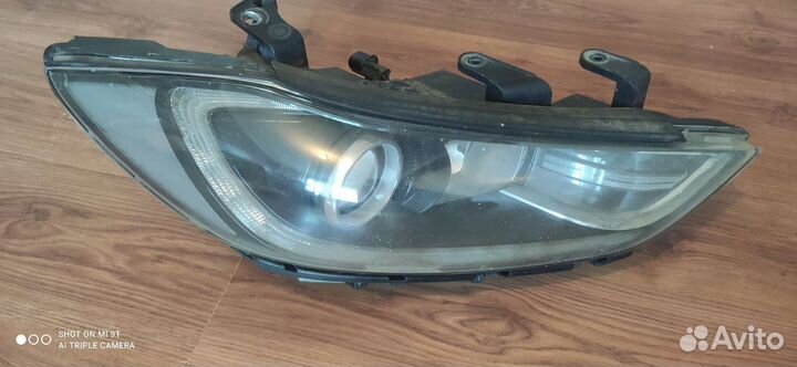 Фары на Hyundai Elantra
