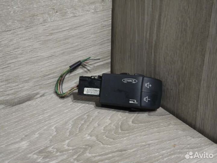 Джойстик управления магнитолой Renault Clio 2