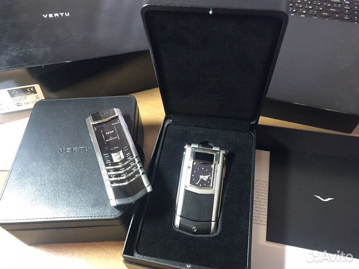 Vertu Auxta Constellation F Satin Black