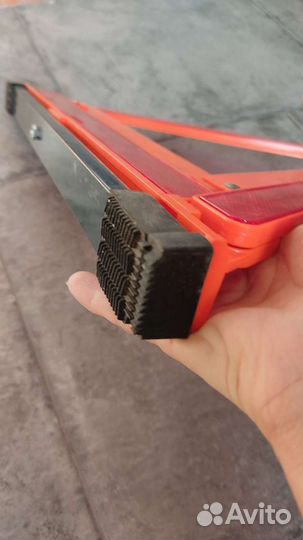 Знак аварийной остановки с утяжелителем