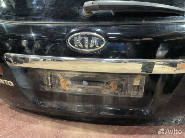 Крышка багажника Kia Sorento XM